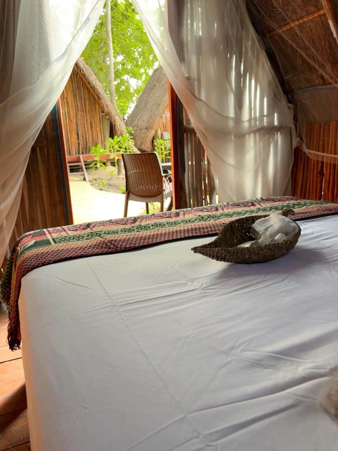 Hotel & Eco Cabanas Azul Maria Бакалар Екстер'єр фото